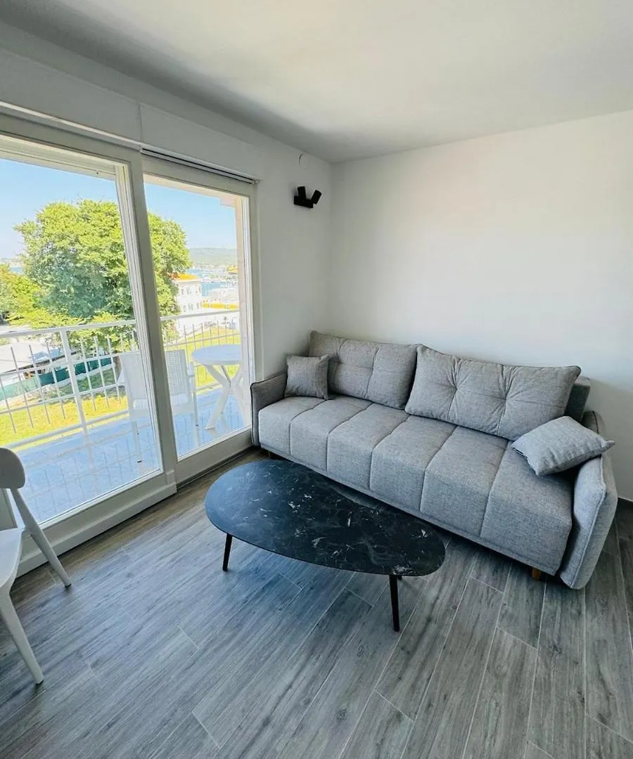 Suite Apartment A2 Sukošan